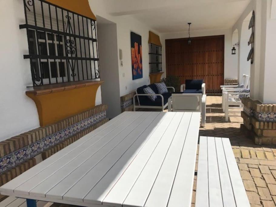 El Magnolio Chiclana de la Frontera Exterior foto