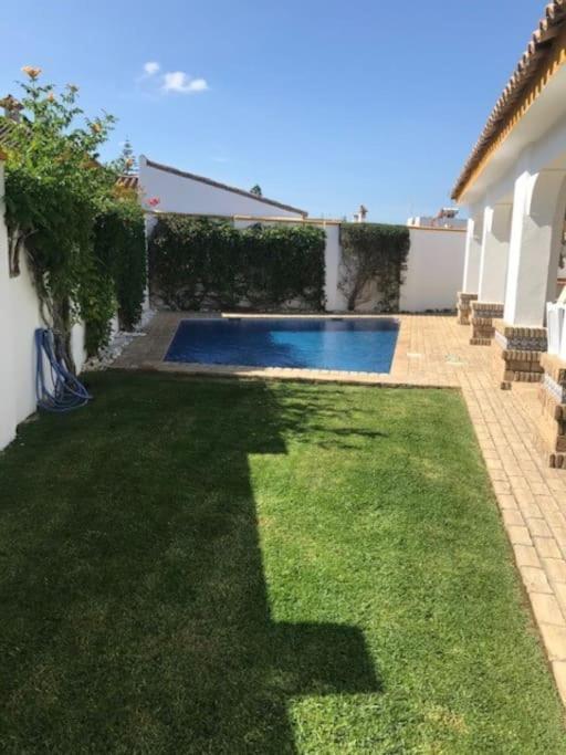 El Magnolio Chiclana de la Frontera Exterior foto