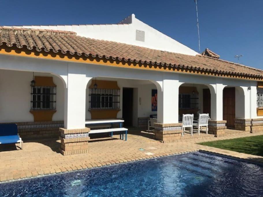 El Magnolio Chiclana de la Frontera Exterior foto